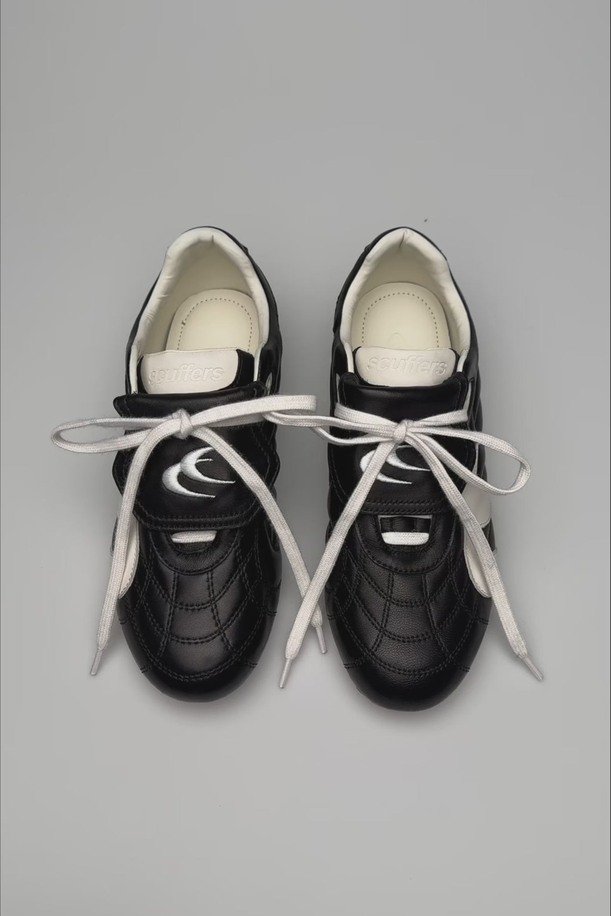 Iconic Sneakers Scuffers Iconic Sneaker Negros | SCFFBLK